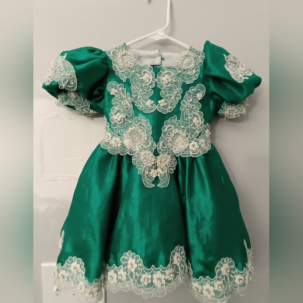 Vintage JADA size 2 pagent dress